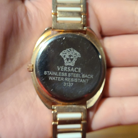 Watch - Picture 2 of 3